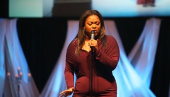 Ruth La'Ontra performs at Lamplighter Awards