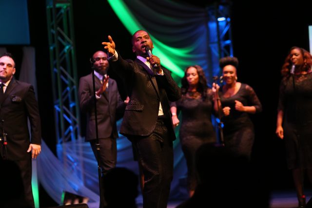 Donald Lawrence Performs At The Lamplighter Awards 2014