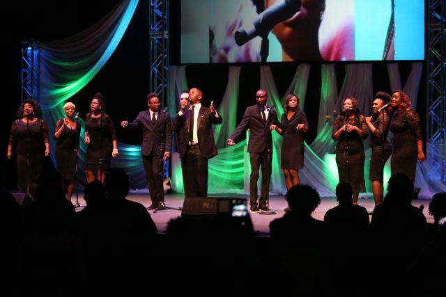 Donald Lawrence Performs At The Lamplighter Awards 2014