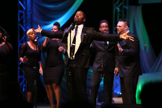 Donald Lawrence Performs At The Lamplighter Awards 2014