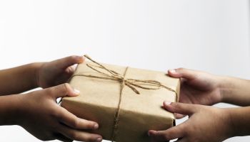 hands holding gift