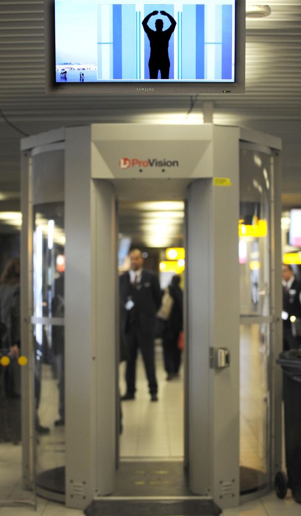 The use of a body scanner is demonstrate
