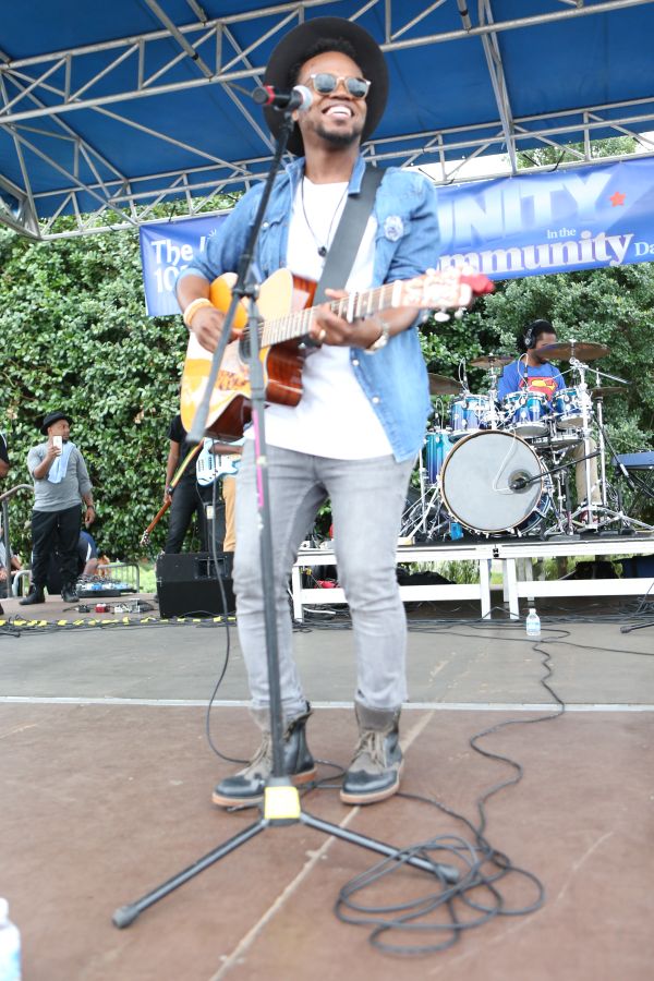 Travis Green Performs At Unity In the Community
