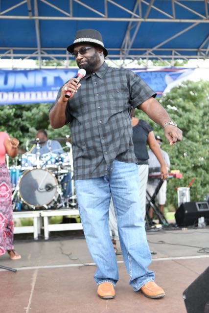Luther Barnes performs at Unity in the Community