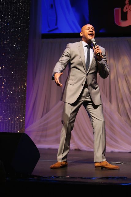 Brian Courtney Wilson Performs At The Lamplighter Awards 2015