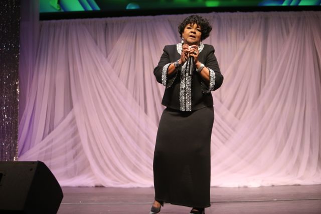 Shirley Caesar Performs At the Lamplighter Awards 2015