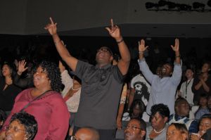 Praise Moments At Spirit Of Praise