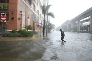 Powerful Hurricane Irma Slams Into Florida