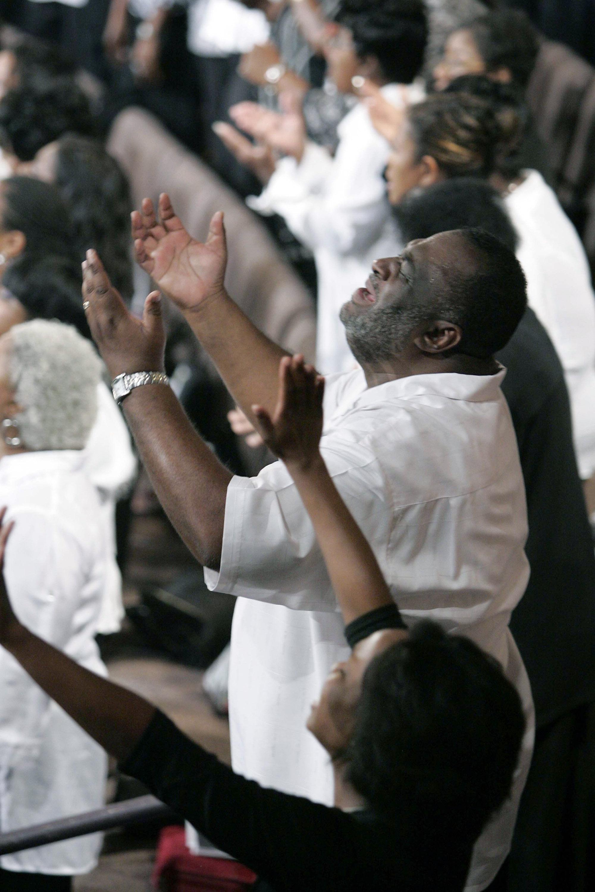 Bishop Eddie Long Discusses Sex Scandal Allegations